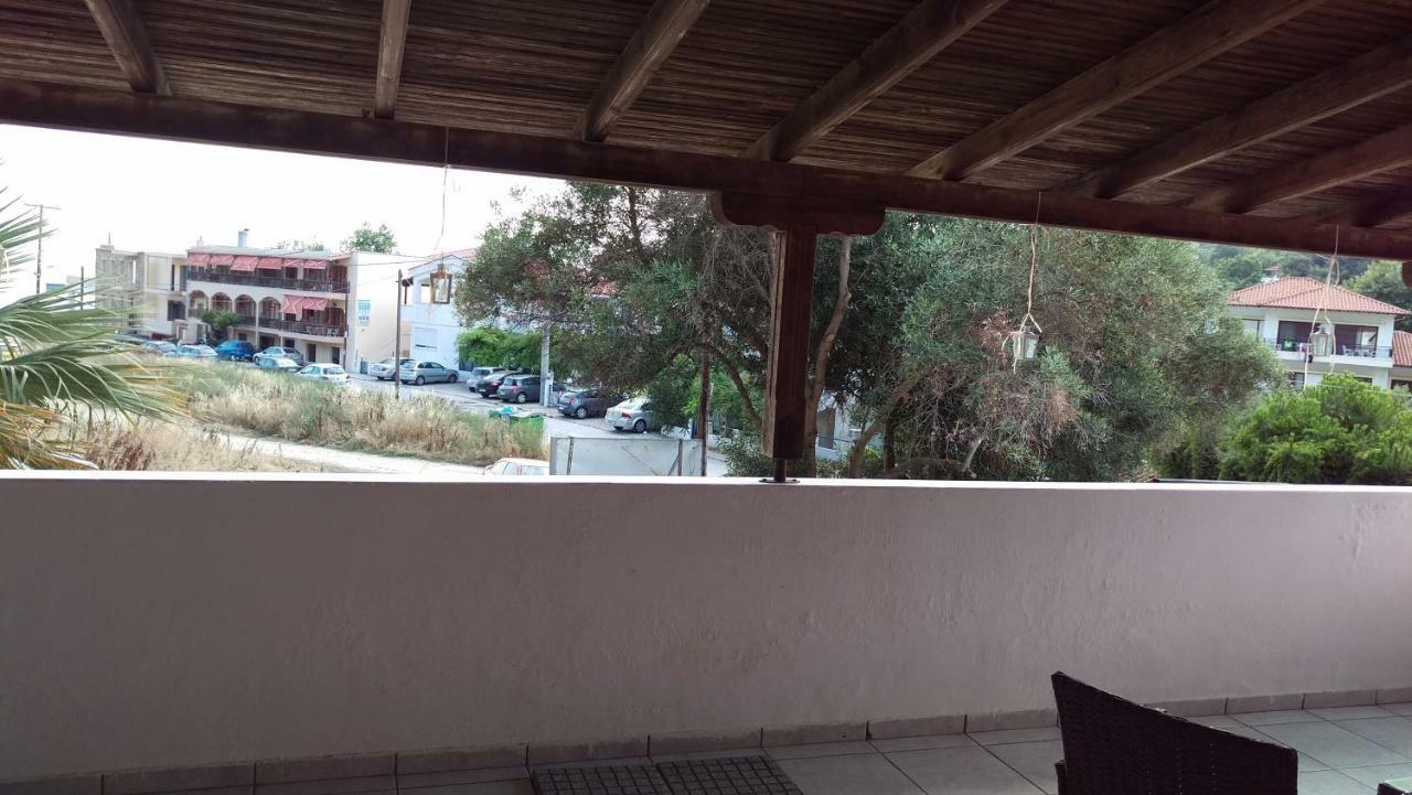 Dimitris & Vassiliki'S Apartment Possidi Exterior foto